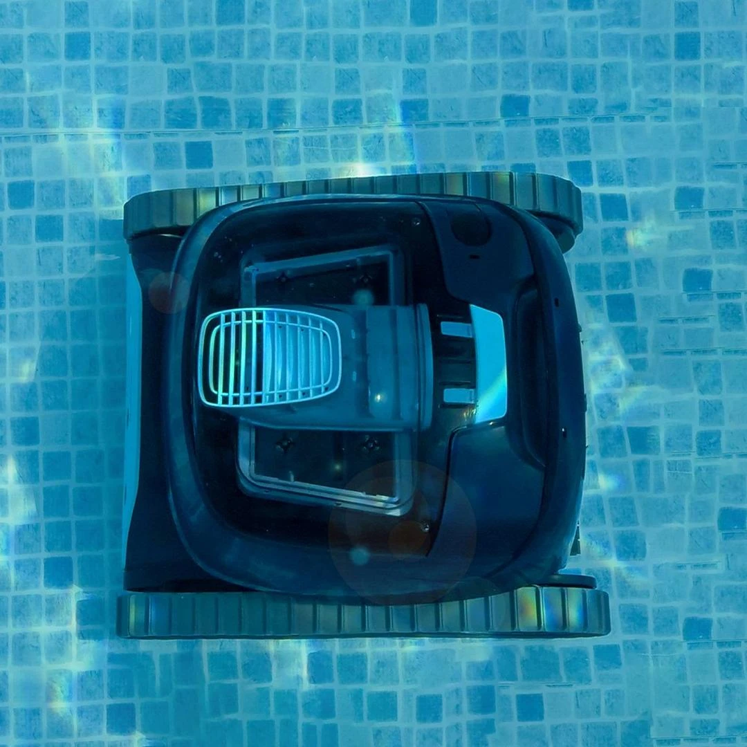 Dolphin - Liberty 300 Cordless Robotic Pool Cleaner - Image 6